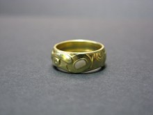 Wedding Ring: Ivory Ts'iilaquons