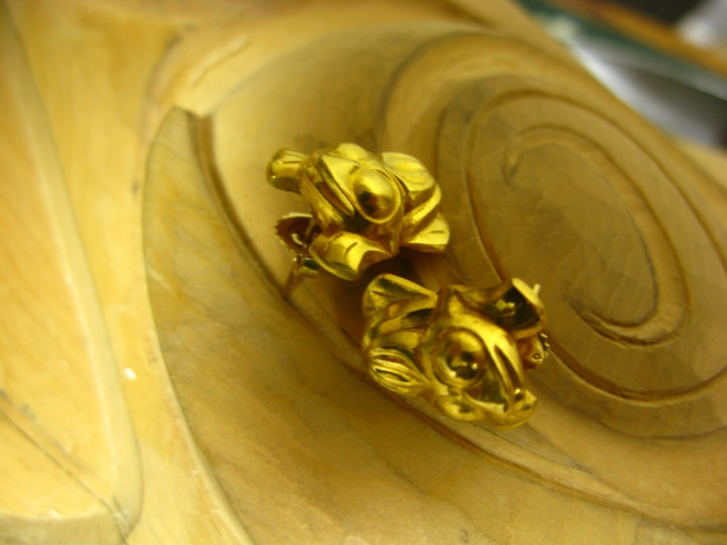 GOLD_8068